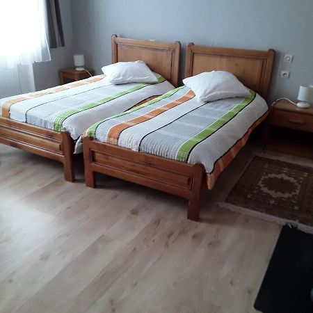 Chambres D'Hotes Au Vieux Moulin Entre Sarreguemine Et Bitche Rahling 外观 照片