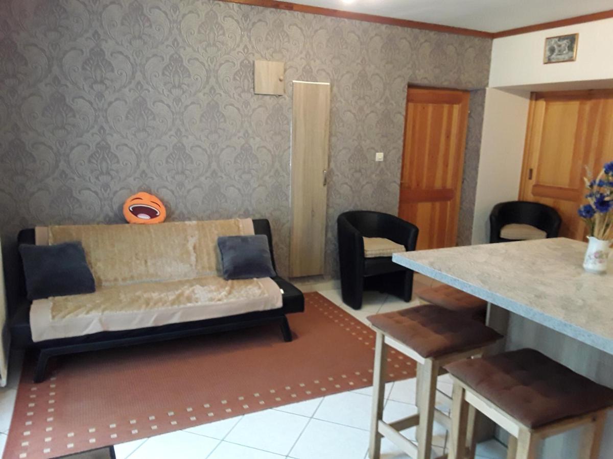Chambres D'Hotes Au Vieux Moulin Entre Sarreguemine Et Bitche Rahling 外观 照片